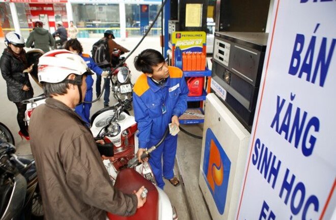 Bất ngờ nhiều doanh nghiệp xin tạm dừng bán xăng sinh học E5