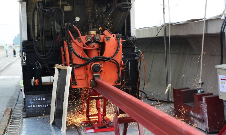 Cận cảnh đường ray tuyến metro đầu tiên ở Sài Gòn