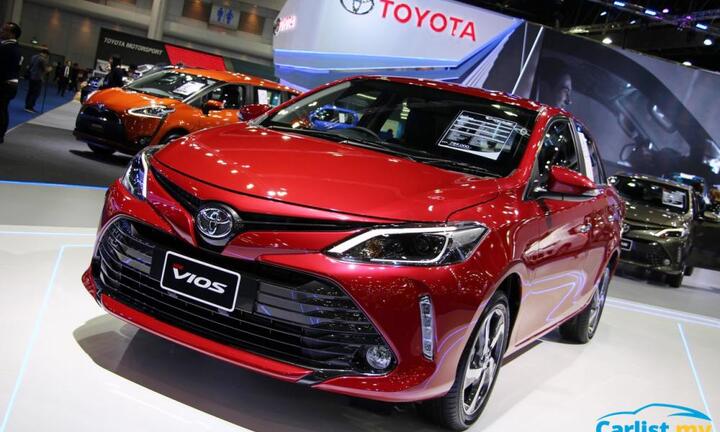 Nhiều mẫu ô tô Toyota và Hyundai giảm giá ‘sập sàn’, về mốc 500 triệu đồng