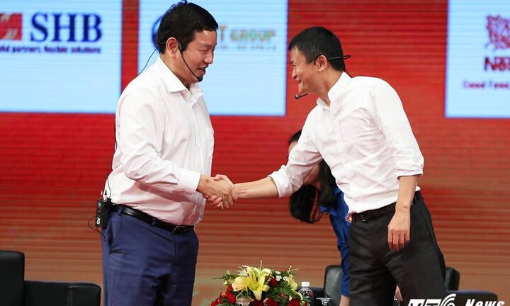 Jack Ma khuyên đừng khởi nghiệp cùng bạn bè, Trương Gia Bình nói 'tôi toàn khởi nghiệp cùng bạn'