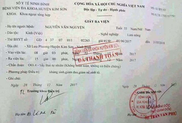 Chuyện lạ 2017: Đàn ông sảy thai, biến chứng thai nghén, bị khâu... âm đạo