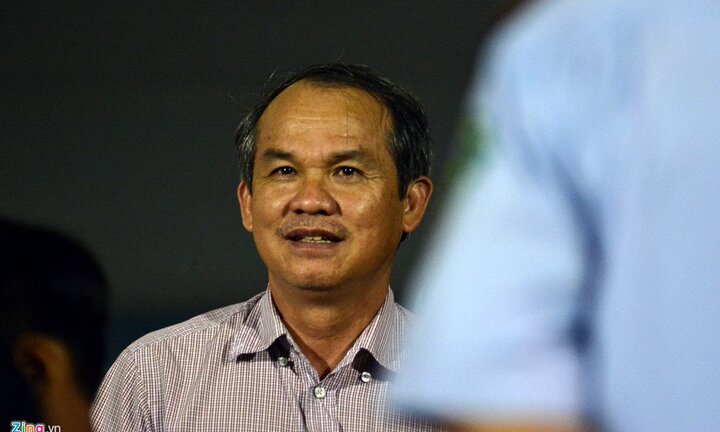 Doanh nghiệp ngập nợ nần, sao bầu Đức vẫn giữ được bóng đá?