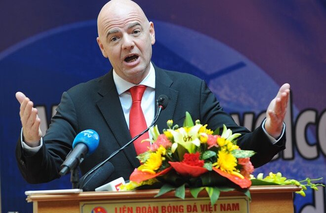 Chủ tịch FIFA: 'Tôi cảm thấy tự hào về bóng đá Việt Nam'