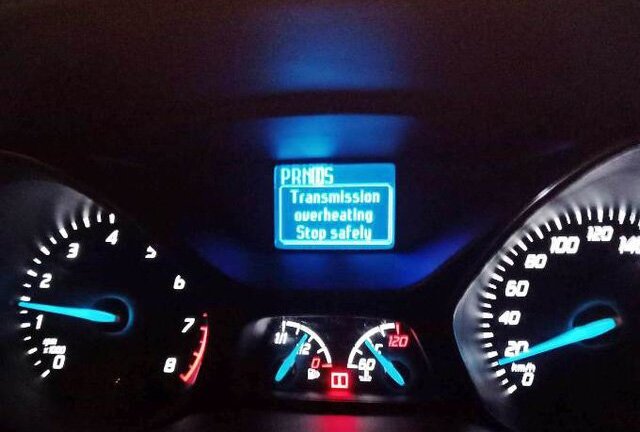 Ô tô lỗi, nguy hiểm tính mạng: Khách hàng kiện Ford Việt Nam ra tòa