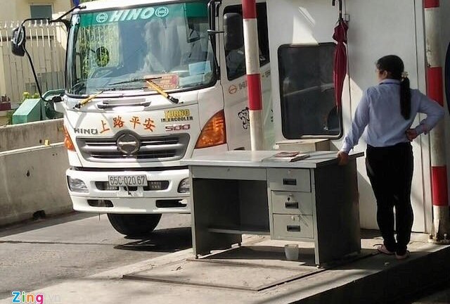 BOT Cần Thơ - Phụng Hiệp xả trạm do ùn tắc