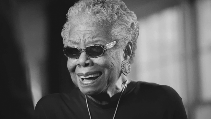 Maya Angelou chủ nhân hồi ký 'Tôi biết vì sao con chim nhốt trong lồng vẫn hót' là ai?