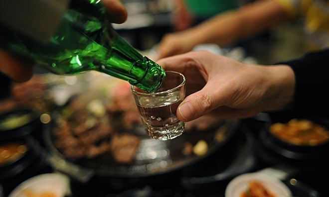 Việt Nam tiêu thụ 270 triệu lít rượu mỗi năm: Bộ Y tế đưa 3 phương án quản lý