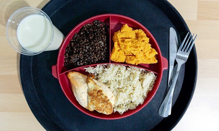 'Chê ỏng chê eo' bệnh viện Việt, cùng soi 13 bệnh viện trên thế giới cho bệnh nhân ăn gì?