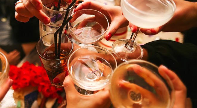 Bộ Y tế nói người Việt uống rượu bia nhiều, doanh nghiệp cãi ‘thấp’