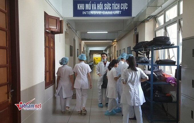 Người chồng ồn ào nhất phòng đẻ khiến bác sỹ bật cười