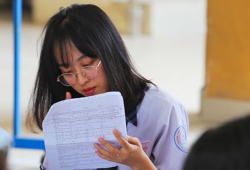 Giáo viên mất 20 phút mới giải được câu khó đề Toán THPT quốc gia