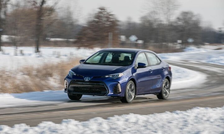 10 sedan bán chạy nhất ở Mỹ - Toyota Camry làm ông trùm