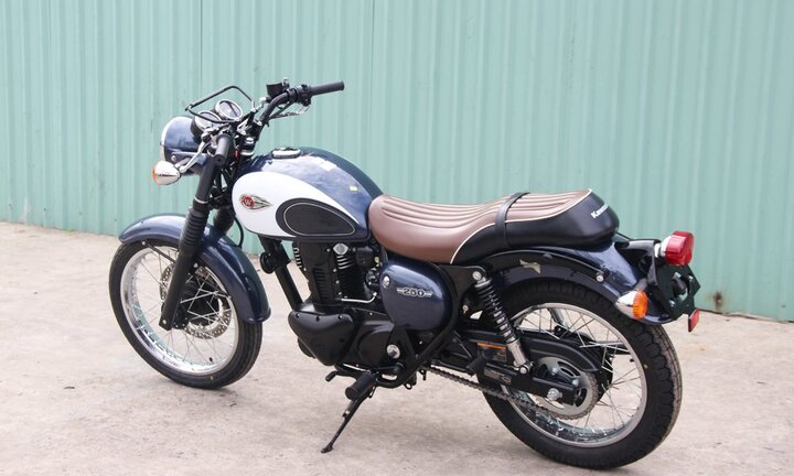 Kawasaki W250 2018 - môtô hoài cổ giá 150 triệu đồng tại Việt Nam