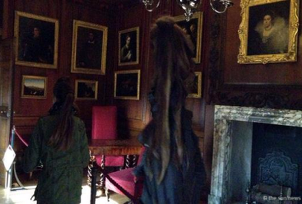 Giải mã bí ẩn đằng sau những bức ảnh chụp được 'hồn ma'