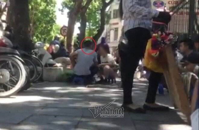 Cuộc ngã giá bất ngờ của người bán tinh trùng kiếm sống