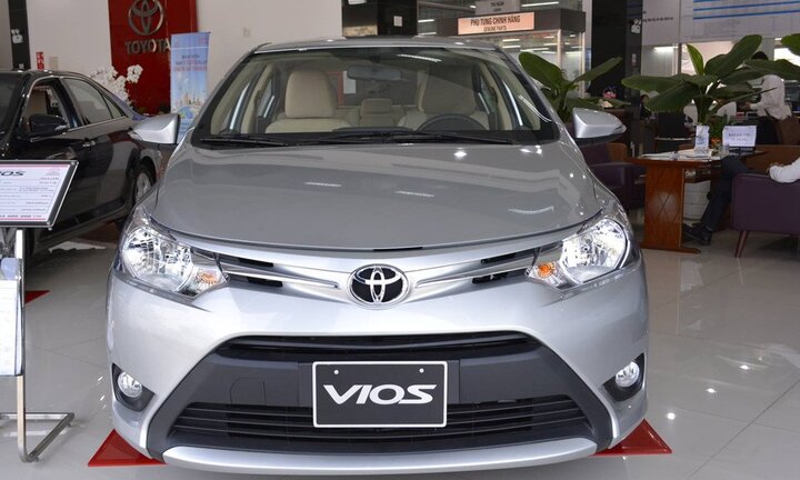 Sedan hạng B tại Việt Nam - nghịch lý của 'thùng tôn di động' Toyota Vios