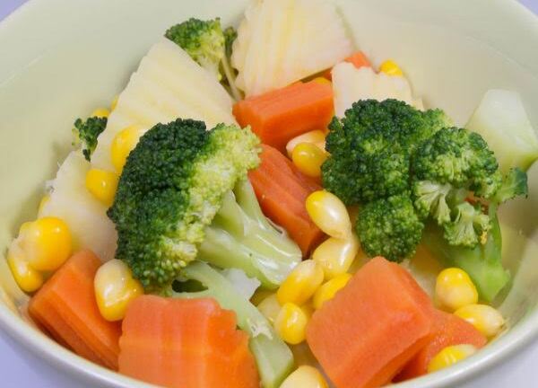 8 lý do bạn nên ăn rau củ luộc hàng ngày