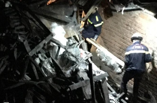 17 ngày không có cha mẹ của em bé sinh non nặng 1,1 kg