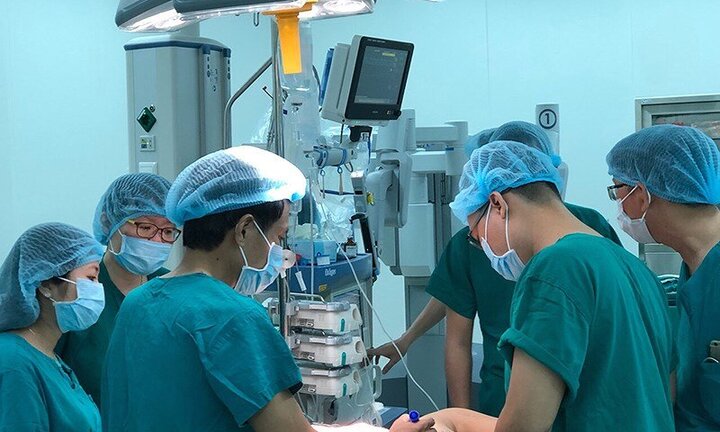 Phải học 9 năm mới được làm bác sĩ