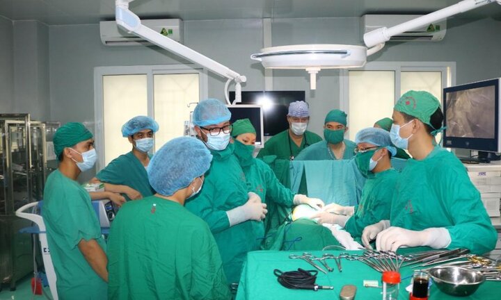 Đoàn chuyên gia Hội Phổi Pháp Việt sang Việt Nam