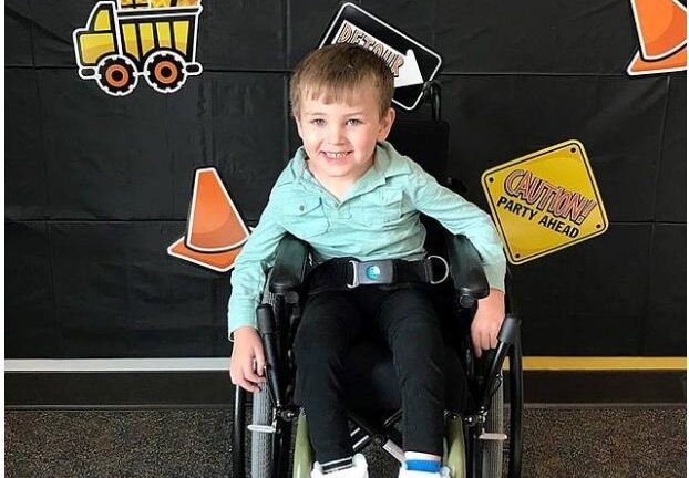 Mắc bệnh hiếm gặp, cậu bé 5 tuổi có thể qua đời vì hoảng sợ