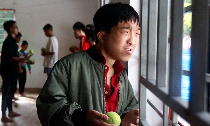 Nơi thầy cô bị học trò 'nhìn thấy là đánh'