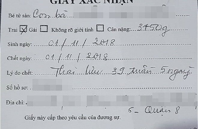 Sản phụ 24 tuổi mất con khi sắp sinh khiến người nhà bức xúc