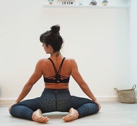 7 phút giãn cơ giúp giảm đau lưng hiệu quả