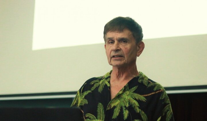 Giáo sư đại học Mỹ: Người Việt có tâm lý sính bằng ngoại