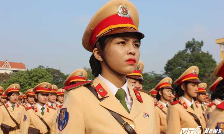 Mãn nhãn màn duyệt binh khai giảng trường CĐ Cảnh sát nhân dân I