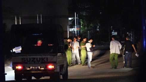 Cô gái trẻ bị cướp điện thoại, đâm nhiều nhát ở Sài Gòn