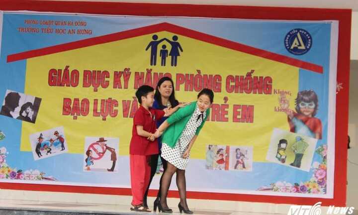 Học sinh Thủ đô làm gì khi bị kẻ xấu xâm hại?