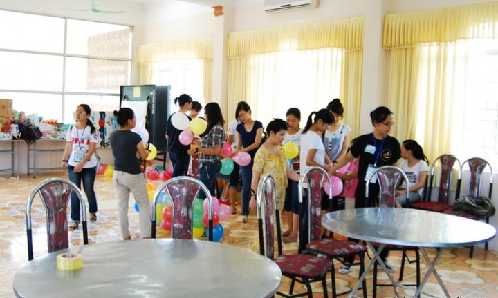 Tình nguyện viên Thủ đô mang niềm vui đến với trẻ em thiệt thòi