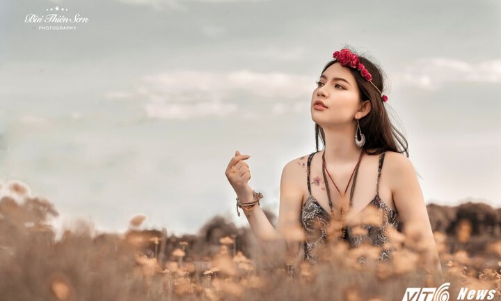 Hot girl lai Tây ĐH Quốc gia Hà Nội cuốn hút với phong cách Bohemian