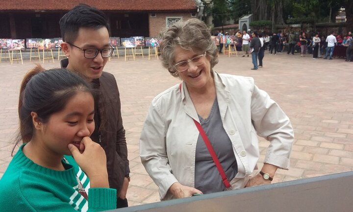 Triển lãm văn hoá Việt khiến du khách nước ngoài không thể bỏ lỡ