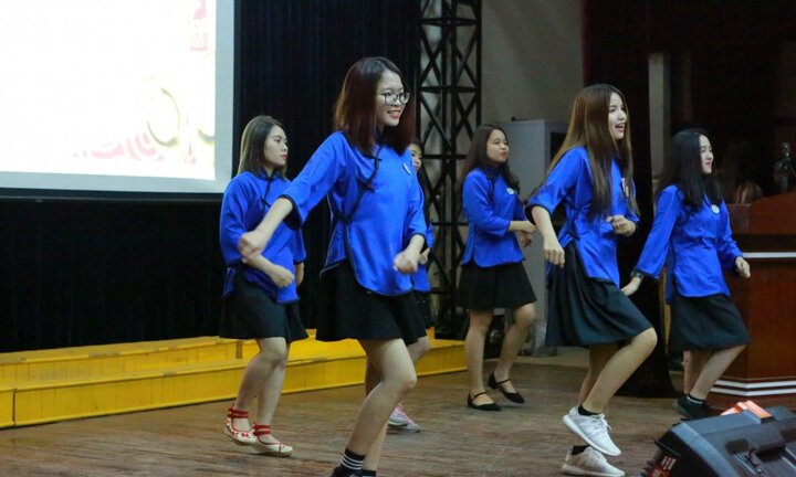 Chung kết 'Tìm kiếm tài năng tiếng Trung' Đại học Công nghiệp Hà Nội