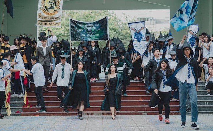 Hội trại Xuân theo phong cách trường Hogwarts: Học sinh 'cải trang' làm phù thuỷ