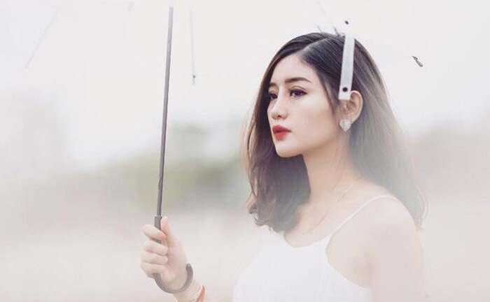 Ảnh: Cô giáo thực tập 'gây thương nhớ' trên mạng xã hội sau bức ảnh chụp lén