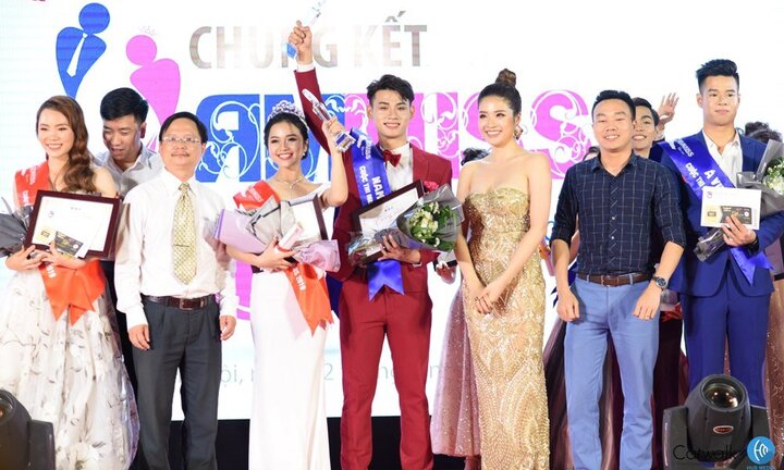 Lộ diện Hoa khôi và Nam vương tài sắc của Miss & Mr HUS 2019