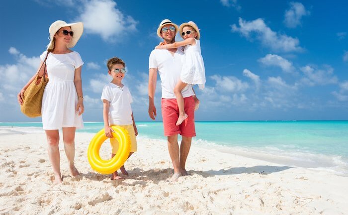 Những kỹ năng phòng tránh sự cố cho gia đình khi du lịch biển vào dịp 30/4