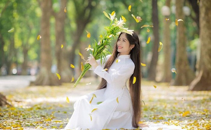 Ảnh: 9x sở hữu mái tóc dài 1m35 được dân mạng gọi là 'Công chúa tóc mây'