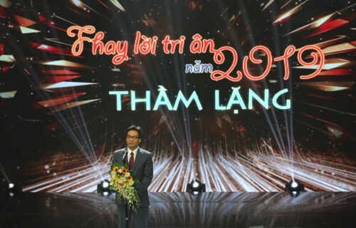 Phó Thủ tướng Vũ Đức Đam: Cảm phục sự cống hiến của hàng trăm nghìn thầy cô giáo