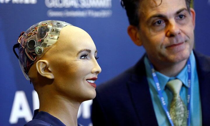 Robot Sophia nổi tiếng như thế nào trước khi tới Việt Nam?