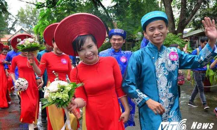 Hàng chục cặp đôi tổ chức cưới tập thể ngày 20/10