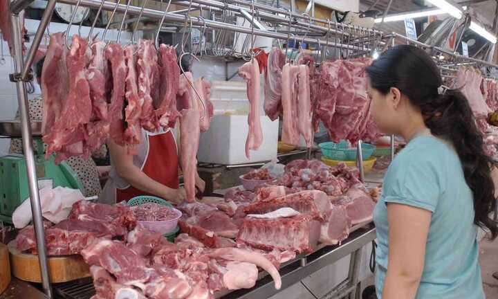 Người tiêu dùng có thể tự kiểm tra chất lượng thịt heo bằng điện thoại