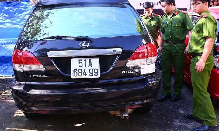 Bình Dương tạm giữ 6 xe Lexus, Camry dùng giấy tờ, biển số giả