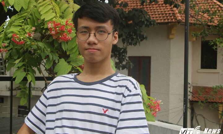 Nam sinh nói về bài luận 'xem phim sex' giành học bổng du học tiền tỷ