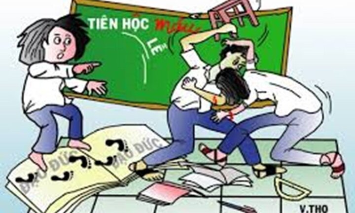 TP.HCM: Can ngăn học sinh ẩu đả, thầy giáo bị đánh nhập viện