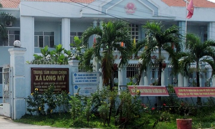 Có biểu hiện tham nhũng, chủ tịch xã bị tạm đình chỉ công tác
