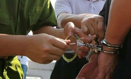 Tạm giữ 2 kẻ tự nhận nhà báo, cưỡng đoạt 250 triệu đồng của trung tá CSGT